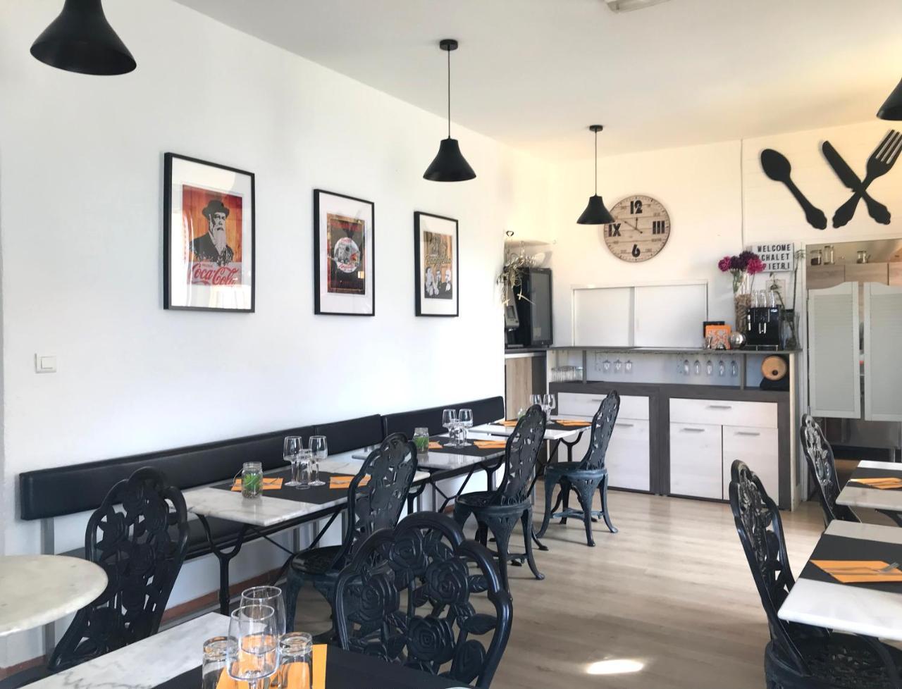 杰特皮特雷木屋酒店 Olivese 外观 照片